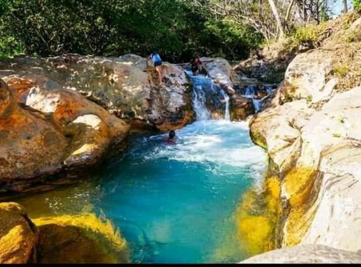 Pochote Lodge Guayabo  Eksteriør billede